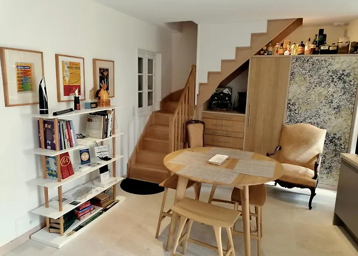 12 Rue Des Ecoles بيت للعطل